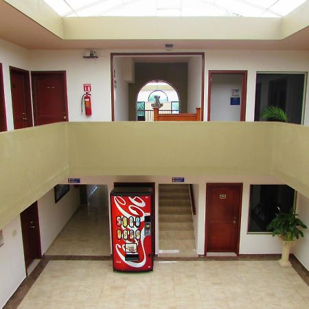Hotel Alfa Inn Монтеморелос Экстерьер фото